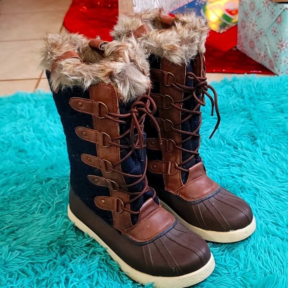 Snow Boots like New Condition